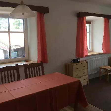 Ubytovani V Ouklidu Apartment Nedrahovice
