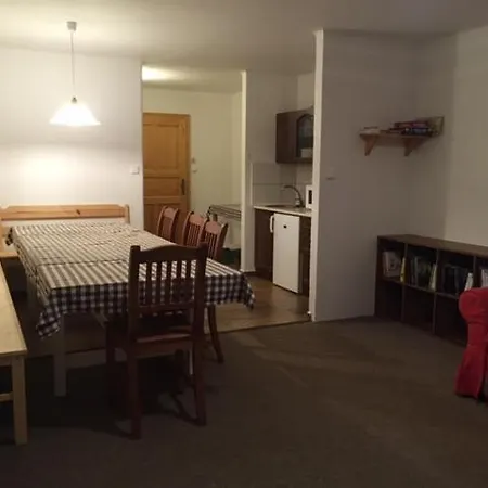 Ubytovani V Ouklidu Apartment
