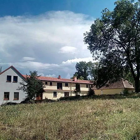 Ubytovani V Ouklidu Apartment